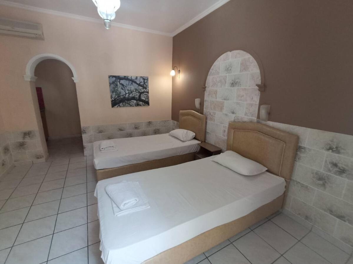 Hotel de apartamente Laganas Beach Hotel *